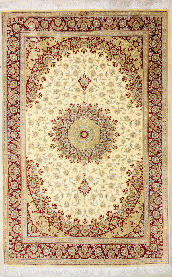 100% Silk Qum