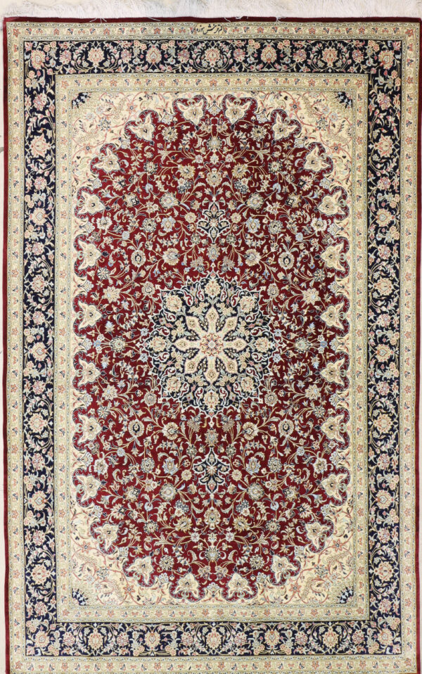 100% Silk Qum