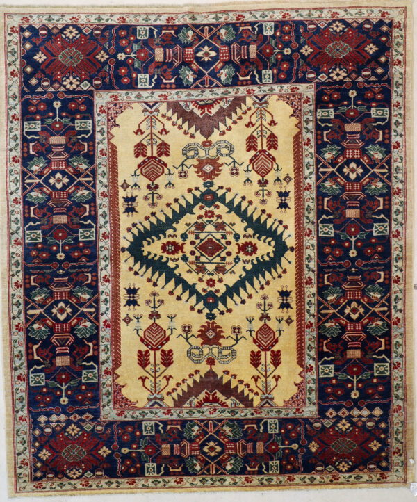 Wool Serapi Design